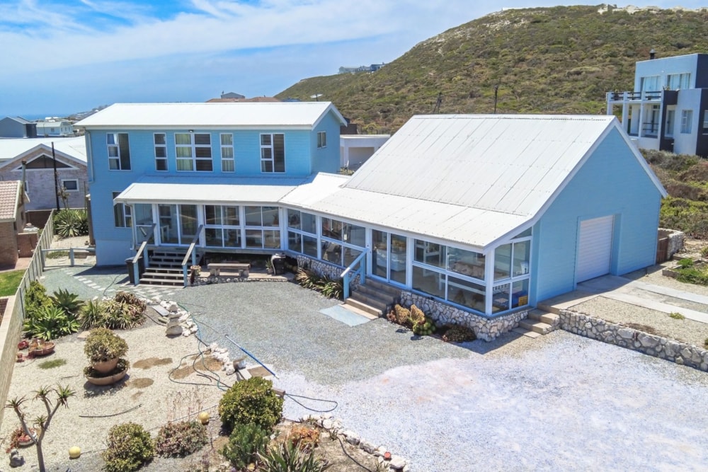 House for sale in Yzerfontein - LA1723549 House for sale in Yzerfontein - LA1723549