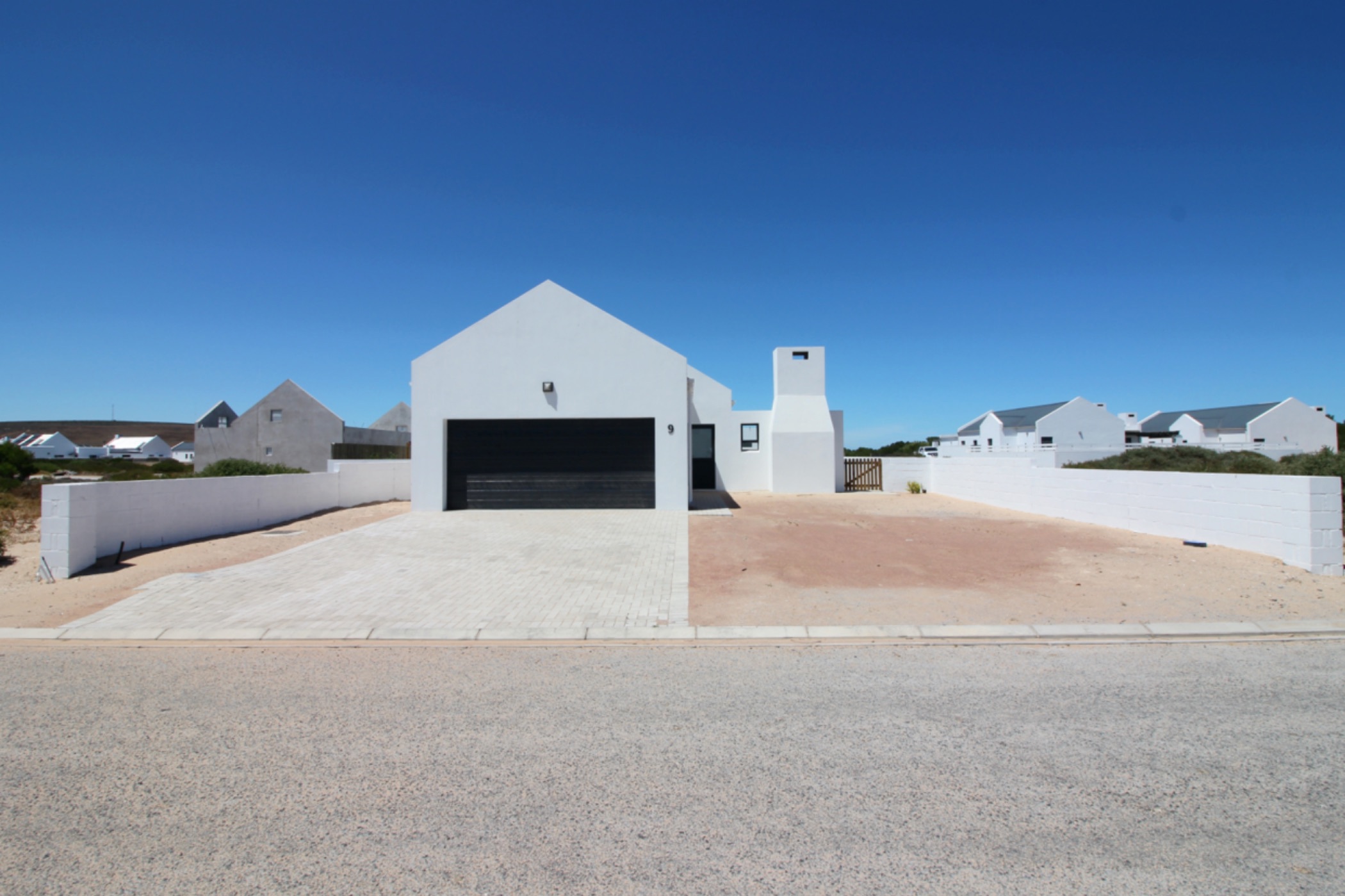 Single-storey house for sale in Britannia Bay - LA1723654