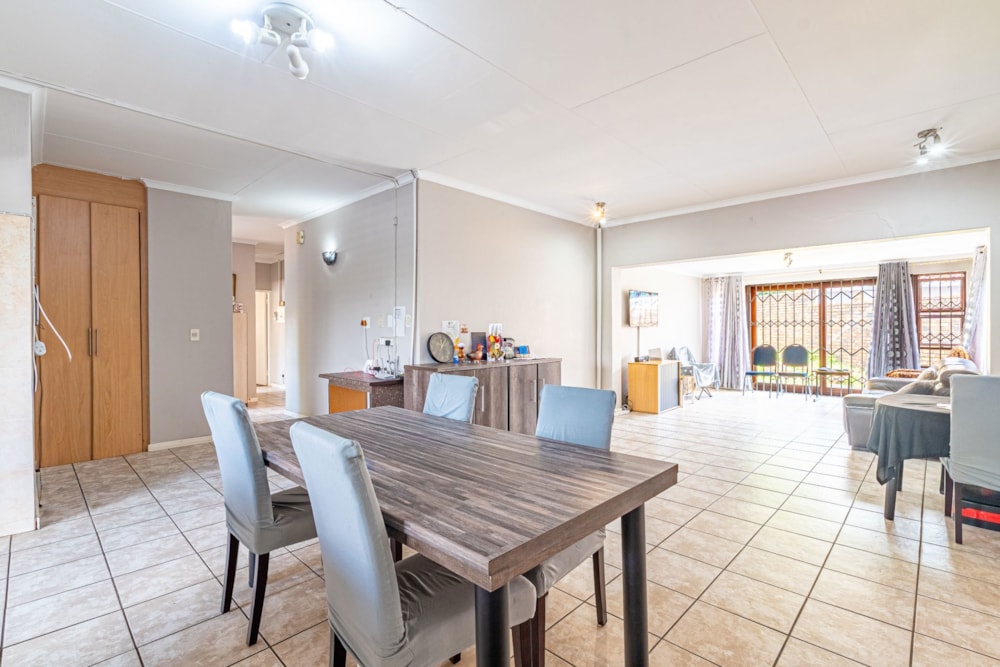 House for sale in Halfway Gardens - MR1724693 House for sale in Halfway Gardens - MR1724693