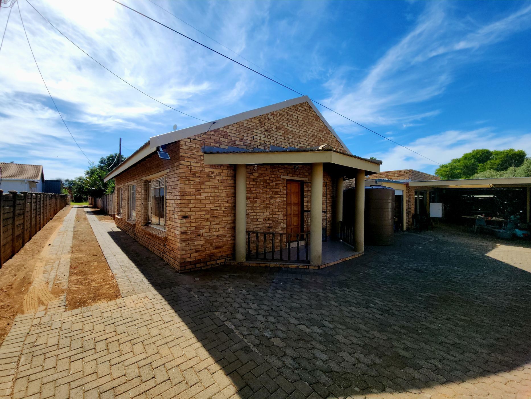 House for sale in Universitas - 1BX1724354