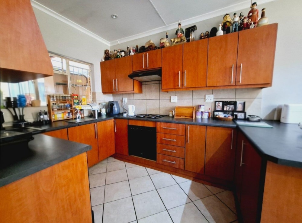 House for sale in Universitas - 1BX1724354