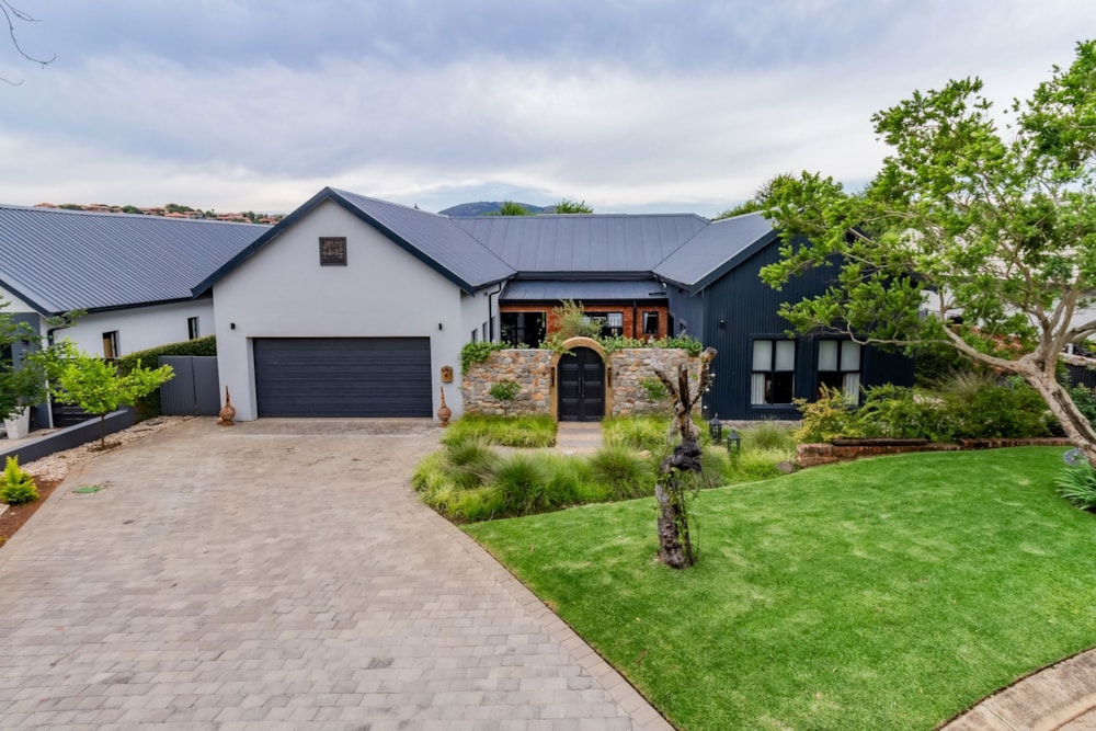 Security estate home for sale in Meerhof - 1HR1724408 Security estate home for sale in Meerhof - 1HR1724408