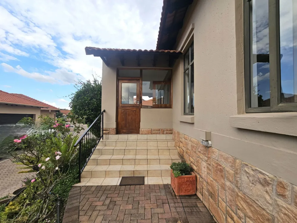 Single-storey retirement home for sale in Xanadu - 1HR1724384 Single-storey retirement home for sale in Xanadu - 1HR1724384