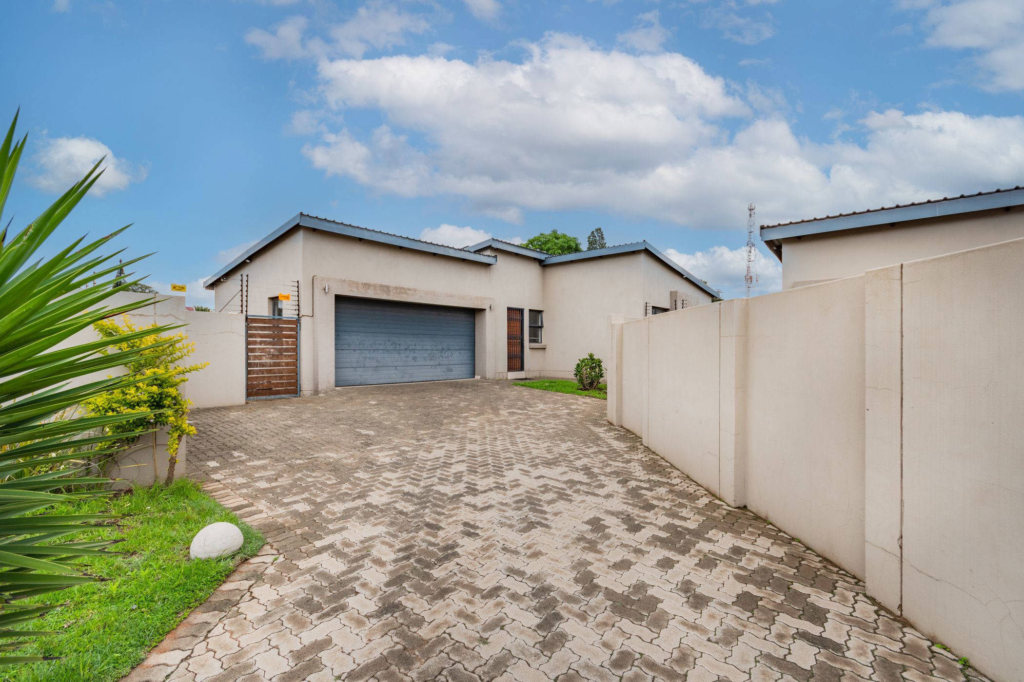 House for sale in Terenure - KTP1720236