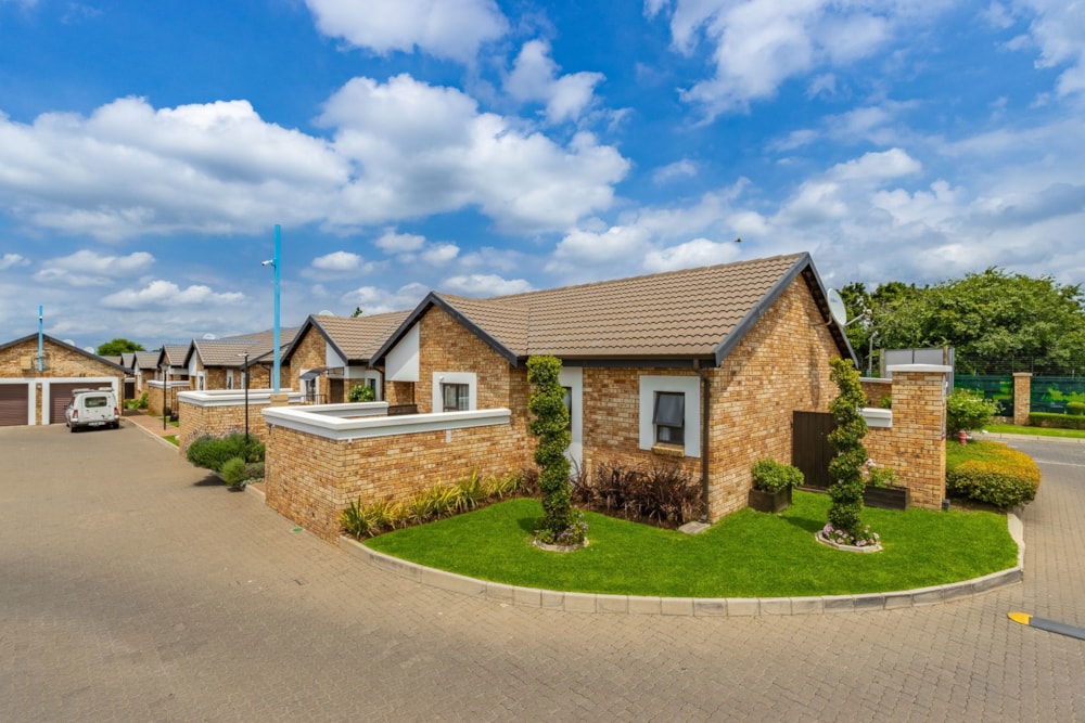 Security complex home for sale in Beyers Park - BOK1724712