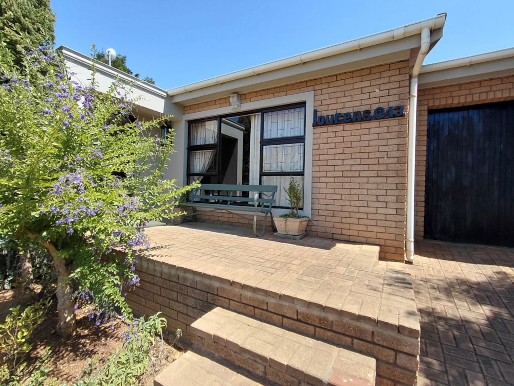 House for sale in Heidelberg, Garden Route - 1SR1686277 House for sale in Heidelberg, Garden Route - 1SR1686277