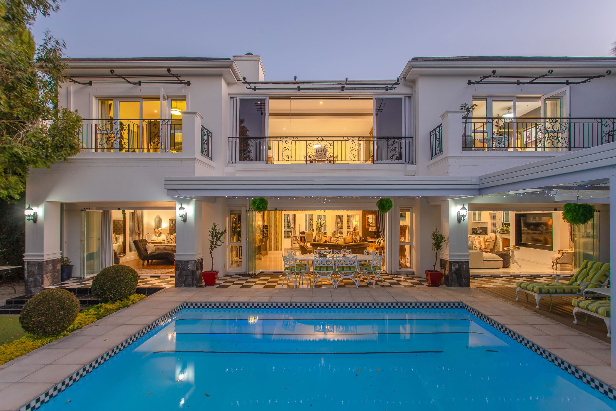 Security estate home for sale in Val de Vie Estate - VLV1709092