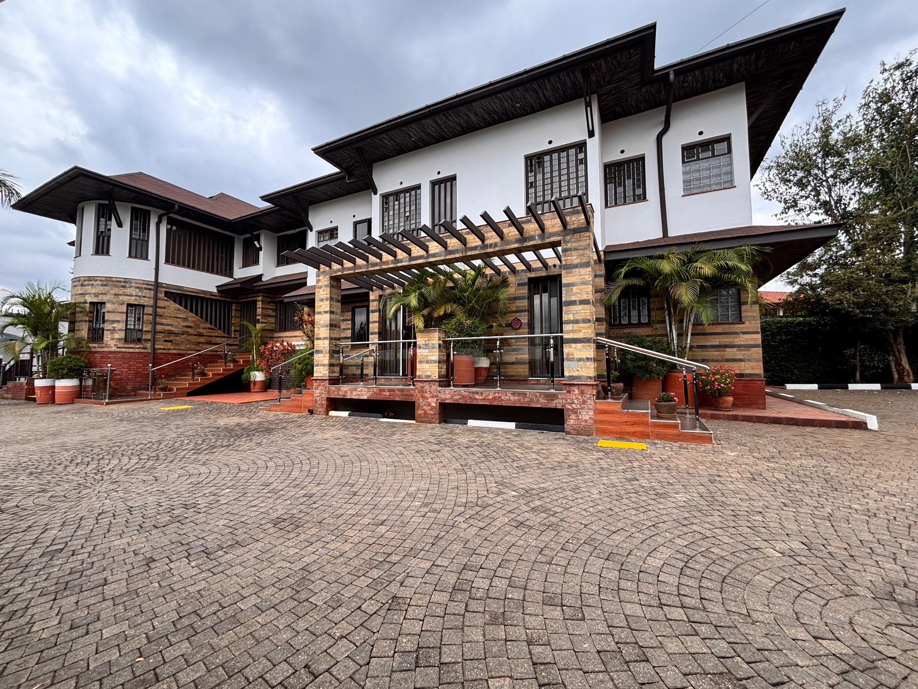 Apartment to rent in Runda , Kenya - 3KE1612948