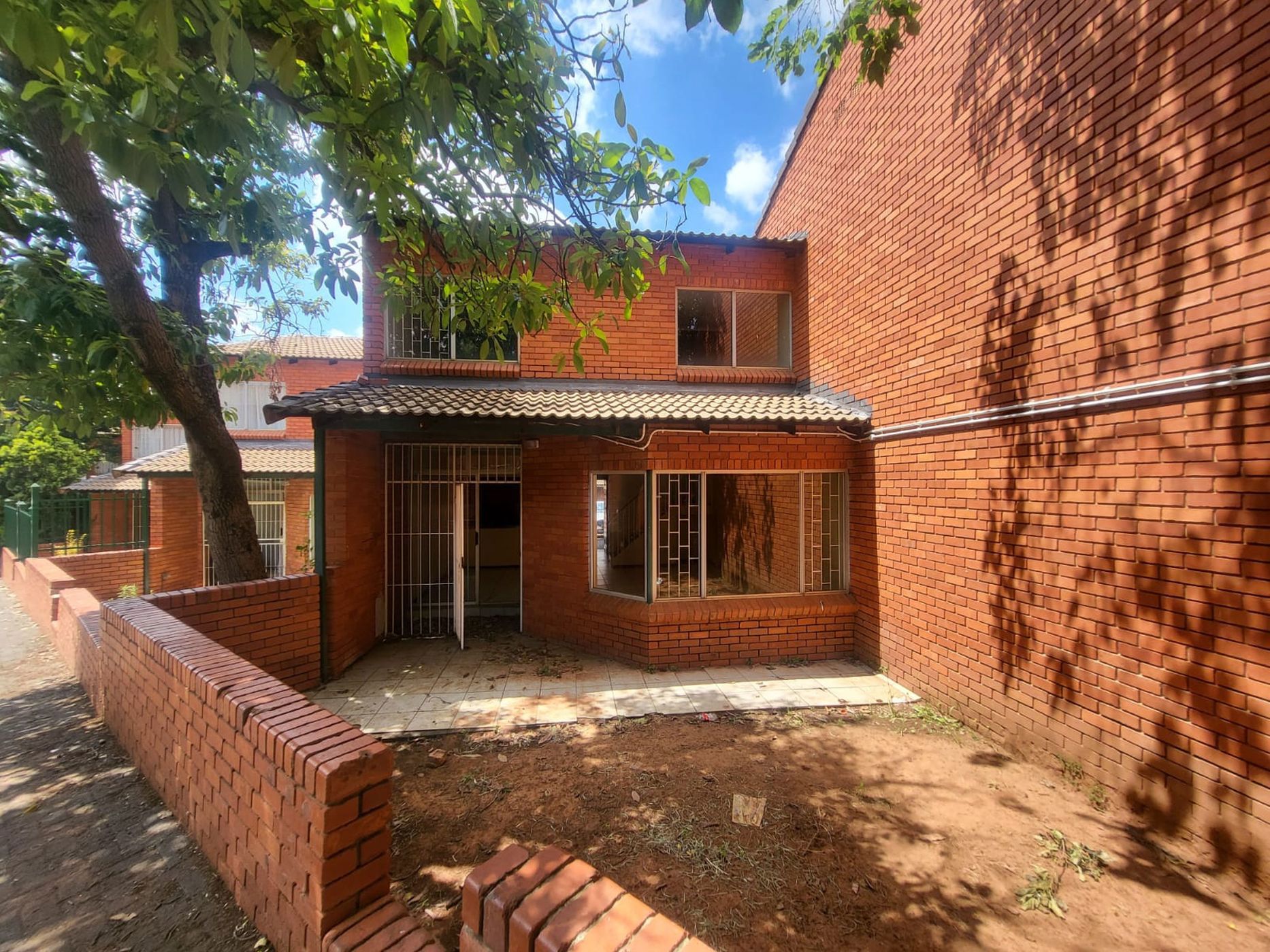 Townhouse for sale in Waverley, Bloemfontein - 1BX1724076