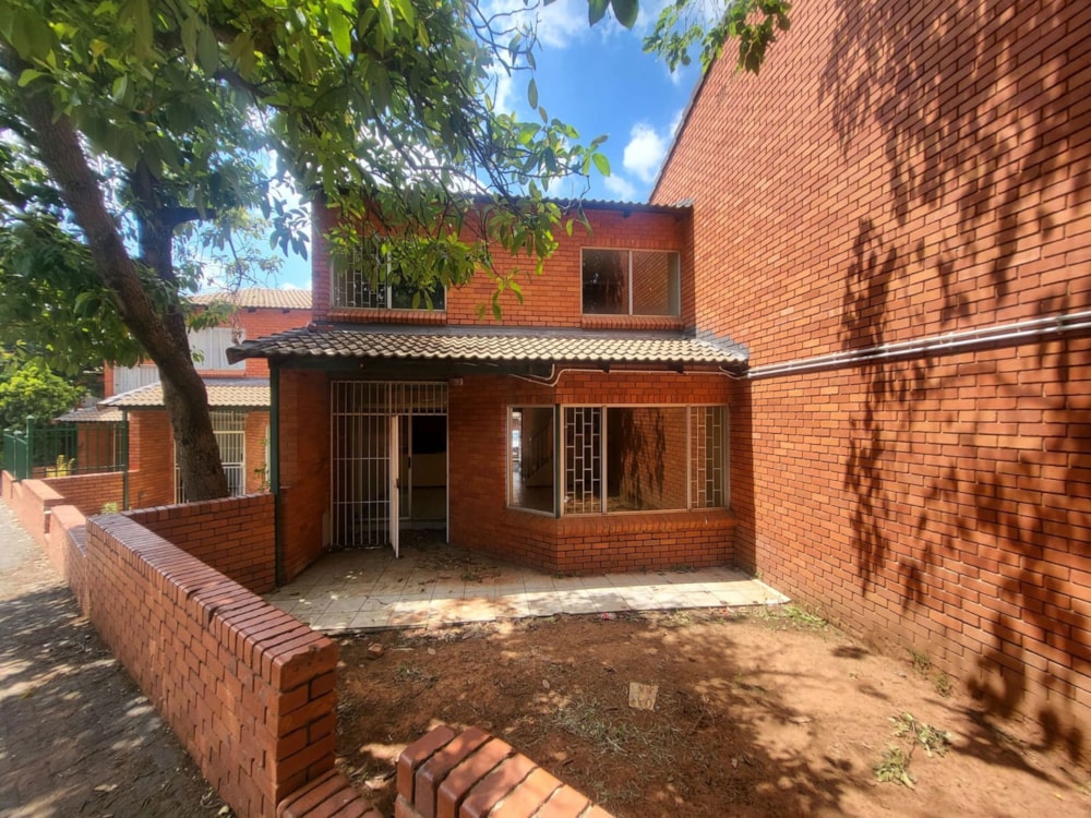 Townhouse for sale in Waverley, Bloemfontein - 1BX1724076 Townhouse for sale in Waverley, Bloemfontein - 1BX1724076