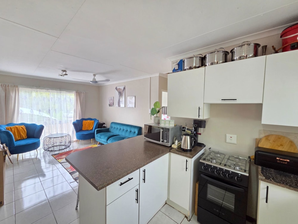 Apartment for sale in Sunnyridge, Newcastle - 1NW1723613 Apartment for sale in Sunnyridge, Newcastle - 1NW1723613