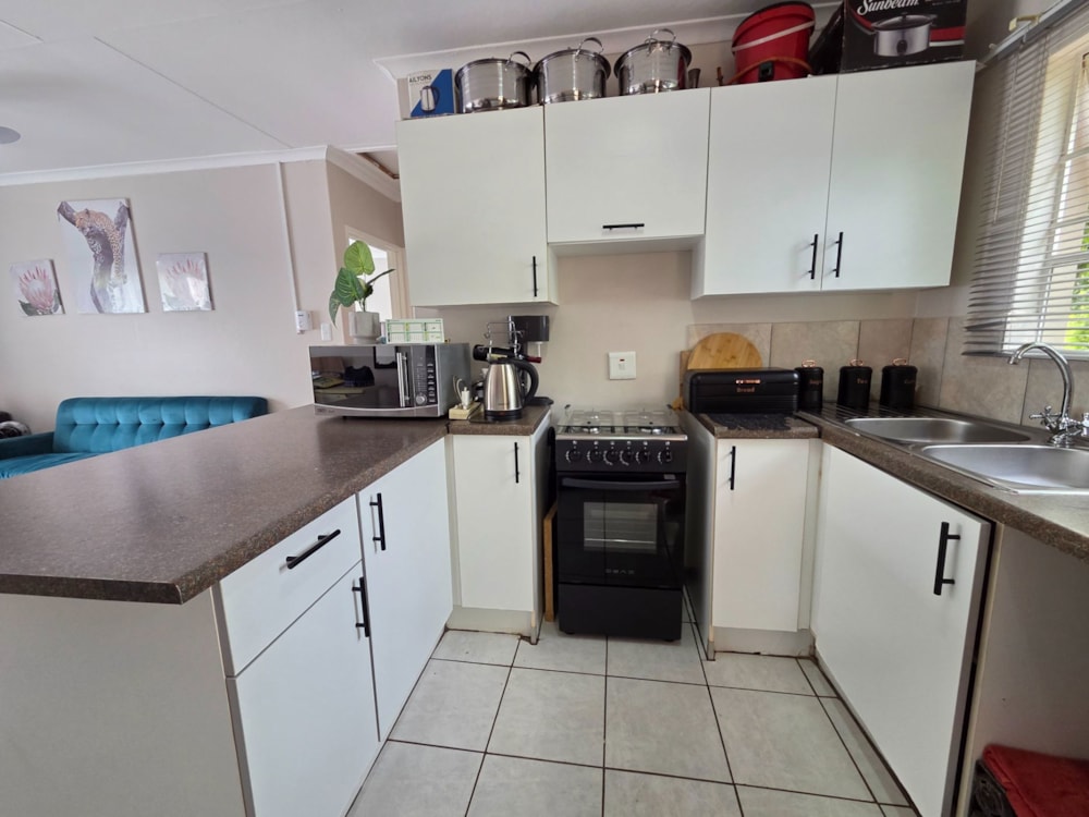 Apartment for sale in Sunnyridge, Newcastle - 1NW1723613 Apartment for sale in Sunnyridge, Newcastle - 1NW1723613