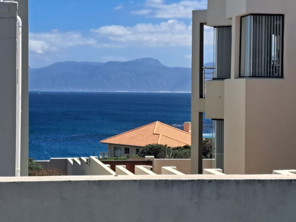 Residential vacant land for sale in Perlemoenbaai - 1SW1723787 Residential vacant land for sale in Perlemoenbaai - 1SW1723787