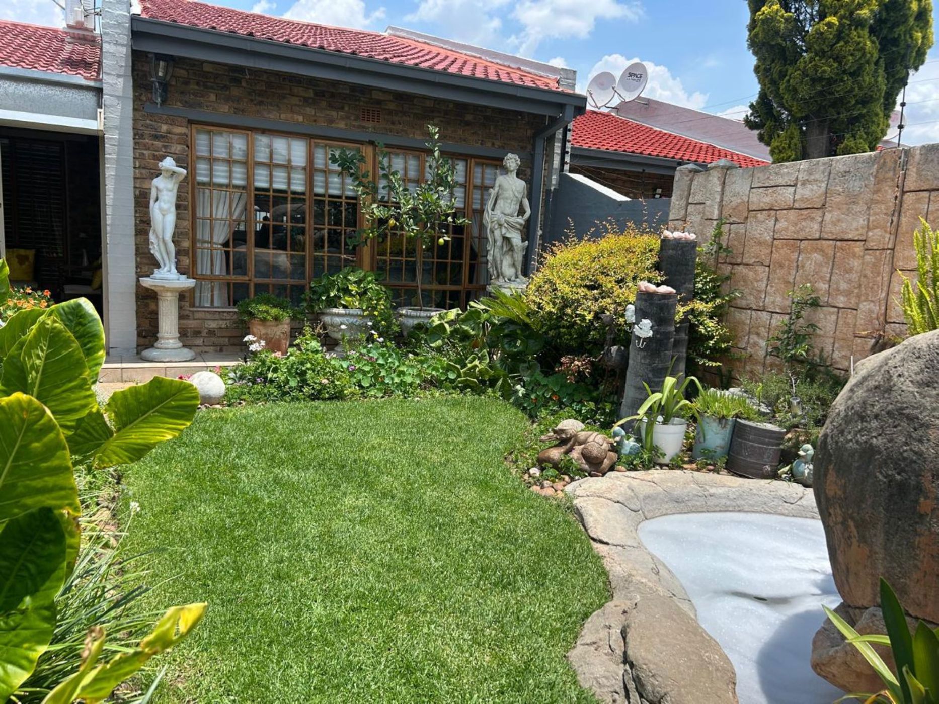 Townhouse for sale in St Helena - 1WM1725157