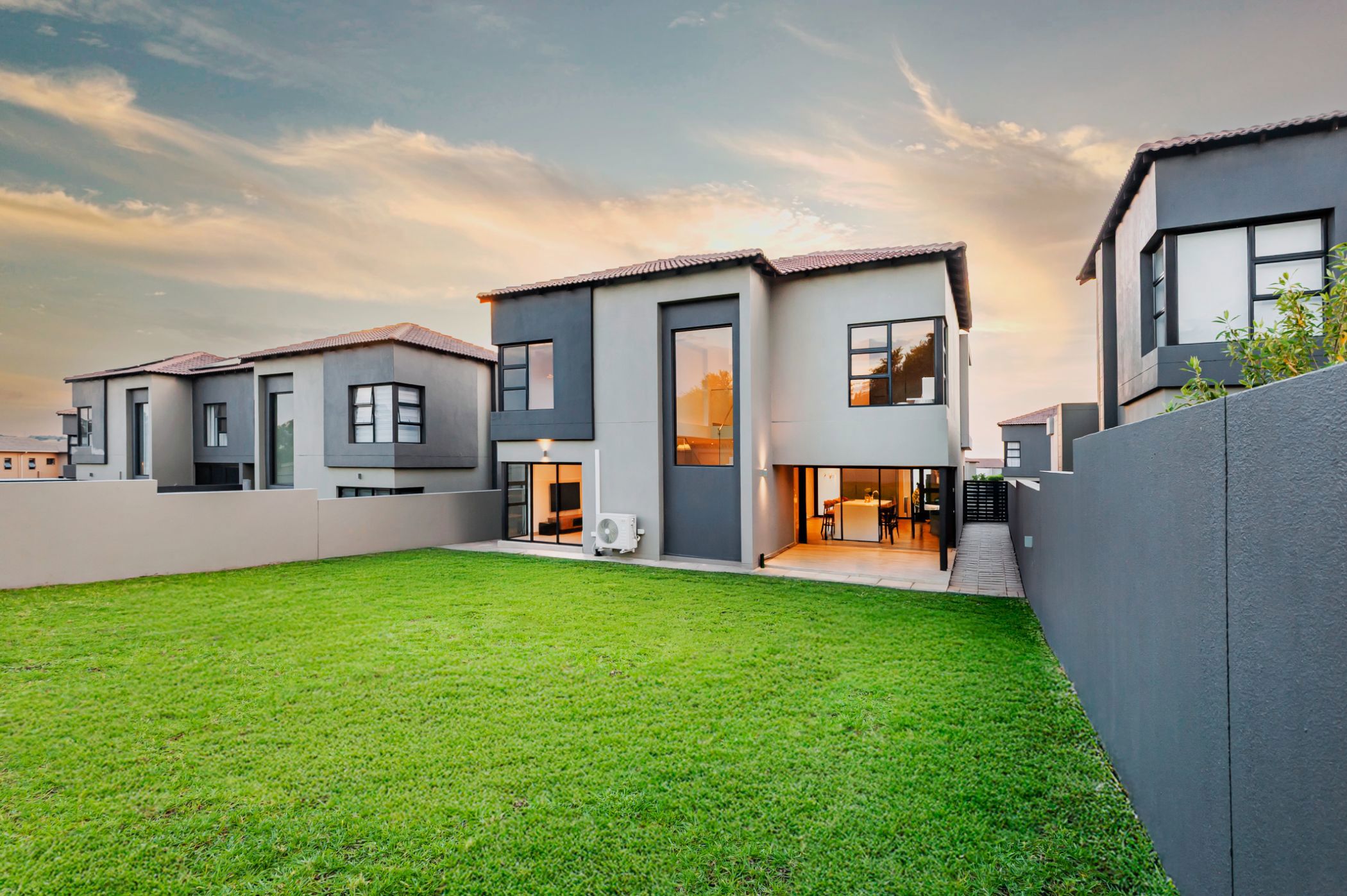 Townhouse for sale in Aspen Hills - 1GV1723161