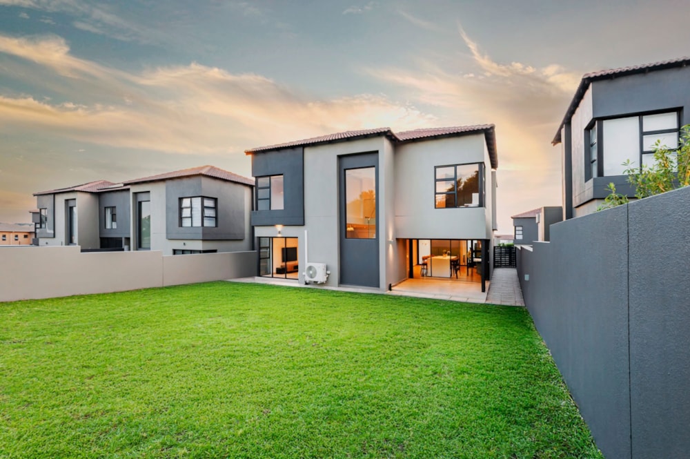 Townhouse for sale in Aspen Hills - 1GV1723161