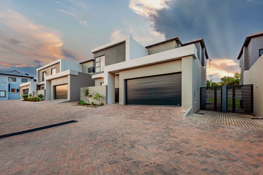 Townhouse for sale in Aspen Hills - 1GV1723161