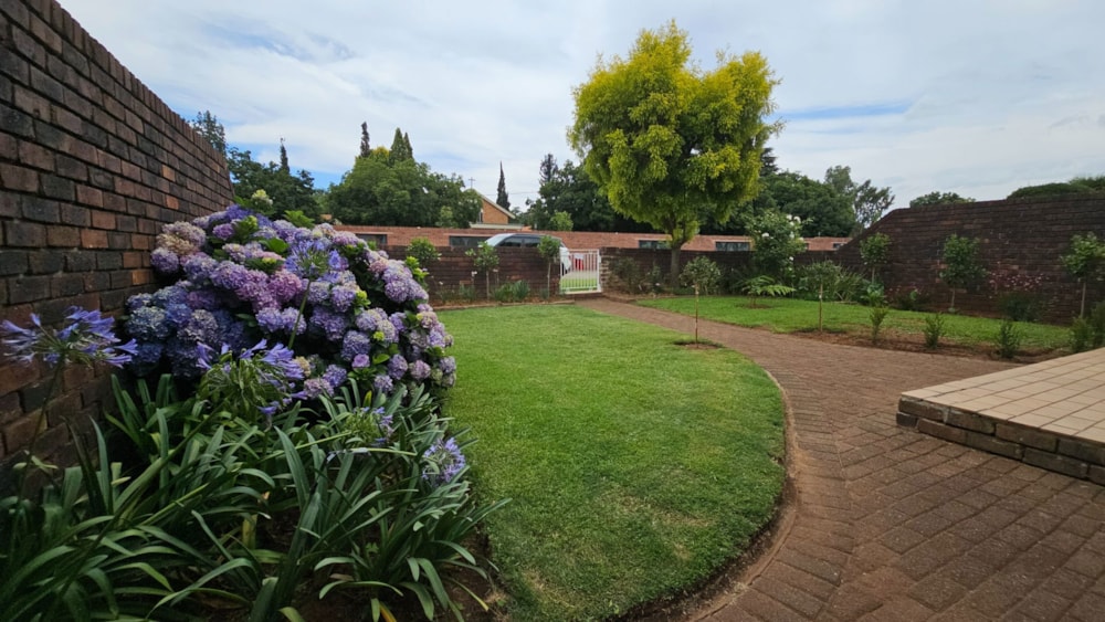 Townhouse sold in Three Rivers Proper - 1VT1678159