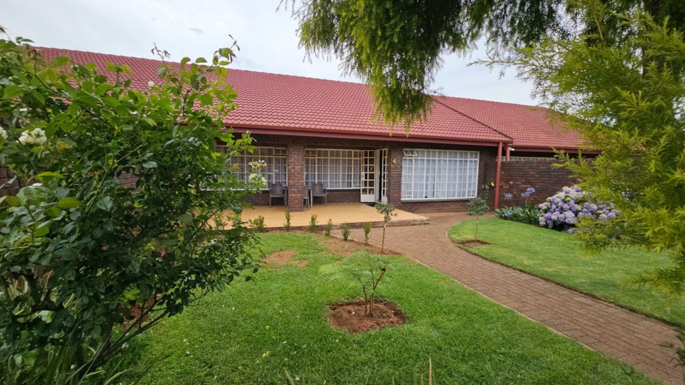 Townhouse sold in Three Rivers Proper - 1VT1678159