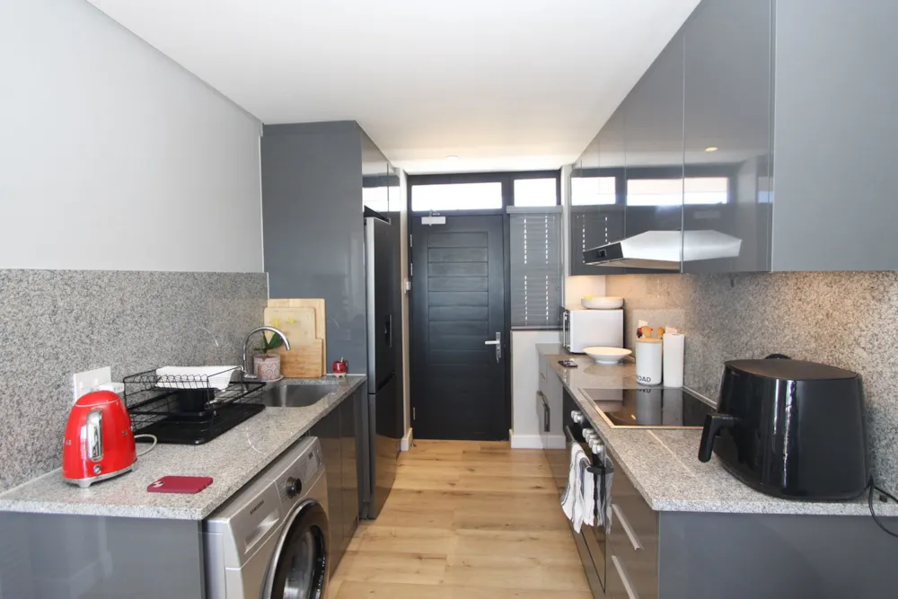 Apartment sold in Milnerton - 1TV1725176 Apartment sold in Milnerton - 1TV1725176