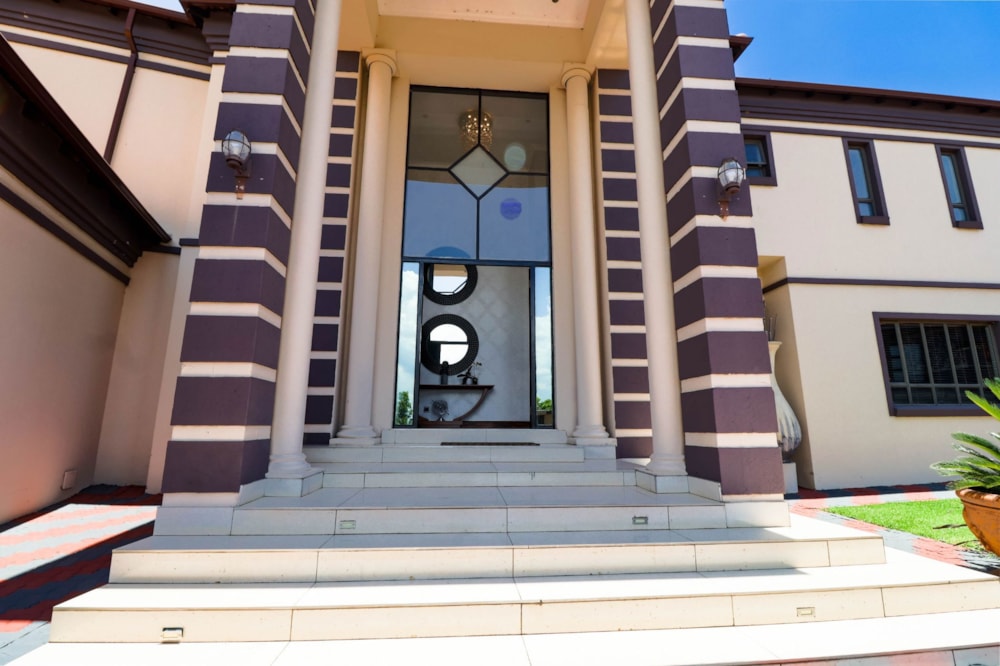 House for sale in Midstream Estate - CN1724917 House for sale in Midstream Estate - CN1724917