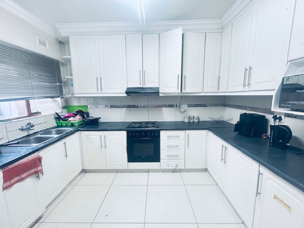 Apartment for sale in Arboretum, Richards Bay - 1RY1712281 Apartment for sale in Arboretum, Richards Bay - 1RY1712281
