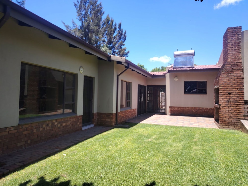 House for sale in Gholfsig - 1MD1723867 House for sale in Gholfsig - 1MD1723867