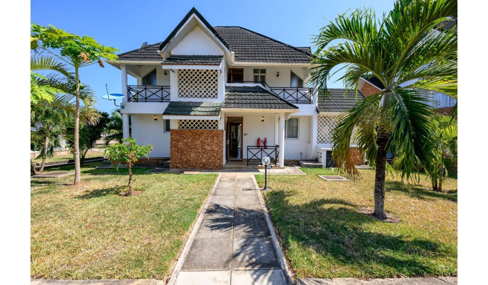 House for sale in Galu, Kenya - 3KE1722232