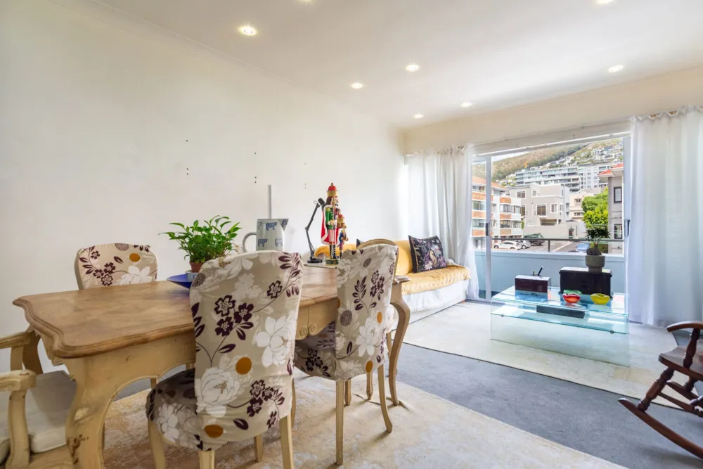 Apartment sold in Bantry Bay - AS1723517 Apartment sold in Bantry Bay - AS1723517