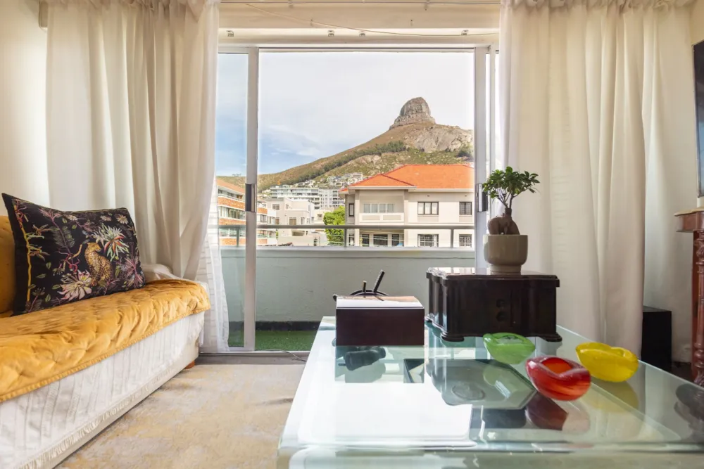 Apartment sold in Bantry Bay - AS1723517 Apartment sold in Bantry Bay - AS1723517