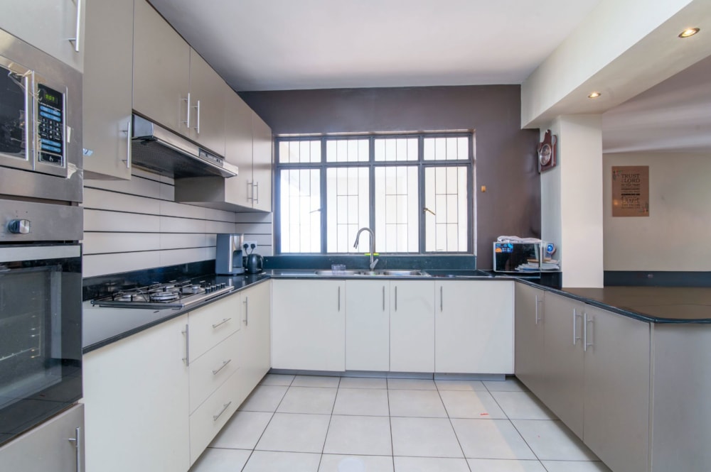 Apartment for sale in Kileleshwa, Kenya - 3KE1722208 Apartment for sale in Kileleshwa, Kenya - 3KE1722208