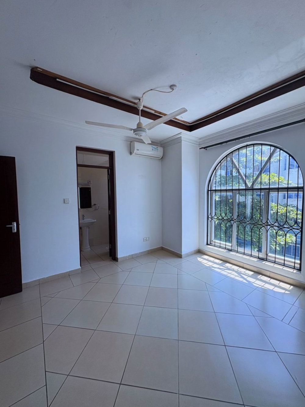 Apartment for sale in Nyali, Kenya - 3KE1724522 Apartment for sale in Nyali, Kenya - 3KE1724522