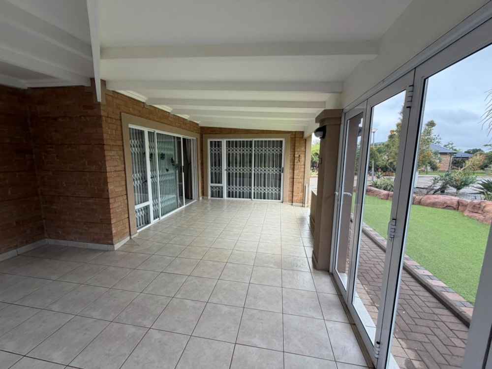 Townhouse to rent in Bendor - 1PS1722224 Townhouse to rent in Bendor - 1PS1722224