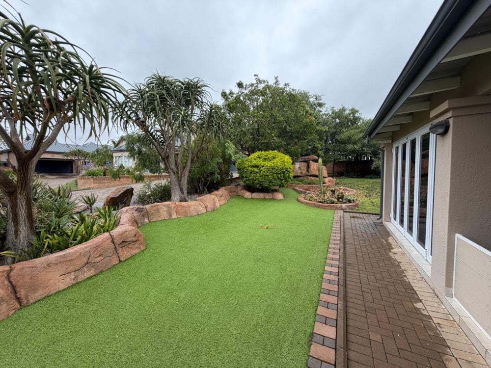 Townhouse to rent in Bendor - 1PS1722224 Townhouse to rent in Bendor - 1PS1722224