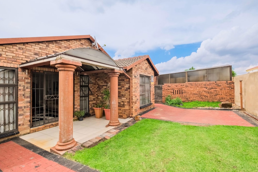 House for sale in Pimville - RDT1723427