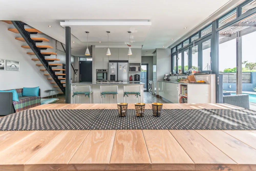 Double-storey house sold in Kirstenhof, Cape Town - KW1722931 Double-storey house sold in Kirstenhof, Cape Town - KW1722931