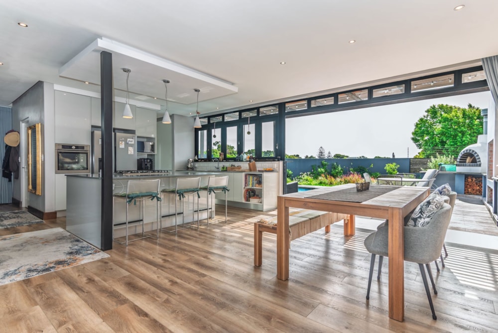 Double-storey house for sale in Kirstenhof, Cape Town - KW1722931 Double-storey house for sale in Kirstenhof, Cape Town - KW1722931