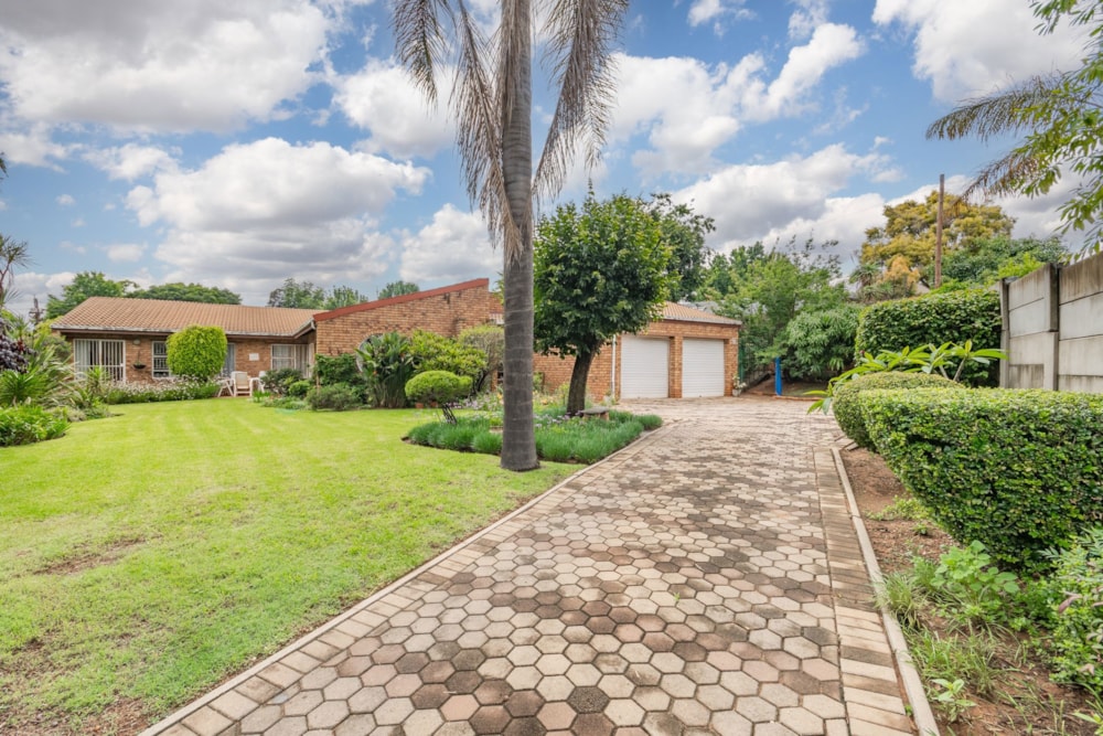 House for sale in Randpark Ridge - RAN1722967 House for sale in Randpark Ridge - RAN1722967