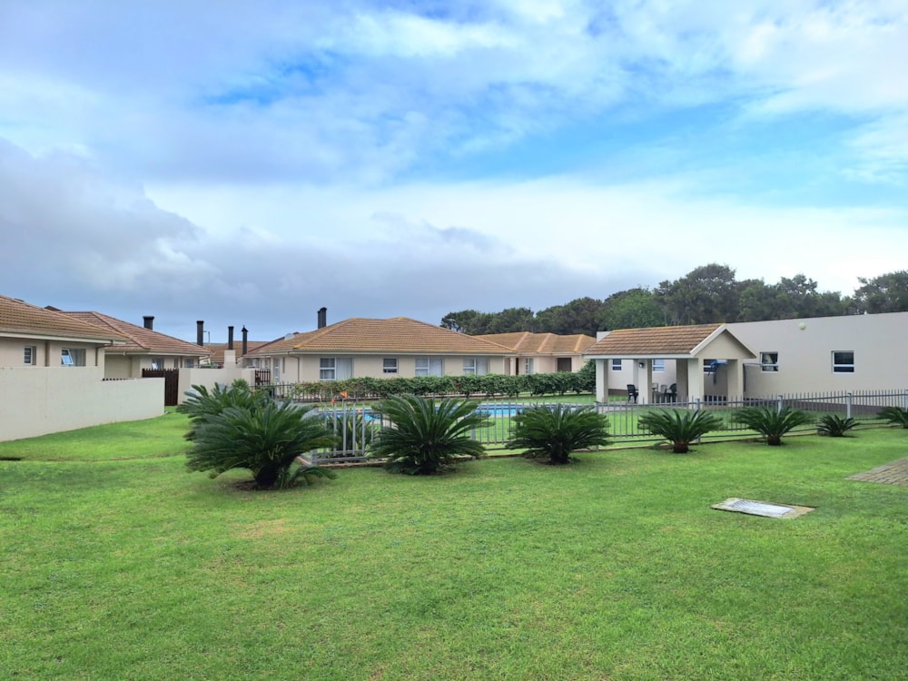 Townhouse for sale in Hartenbos Central - 1MB1723226