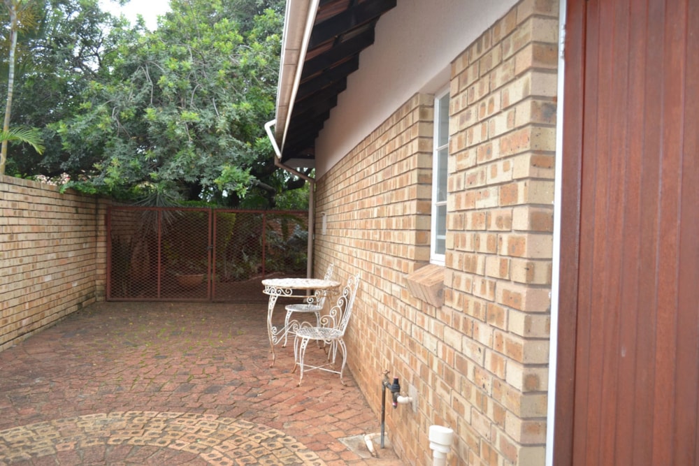 House for sale in Mookgopong (Naboomspruit) - 1MDM1725170