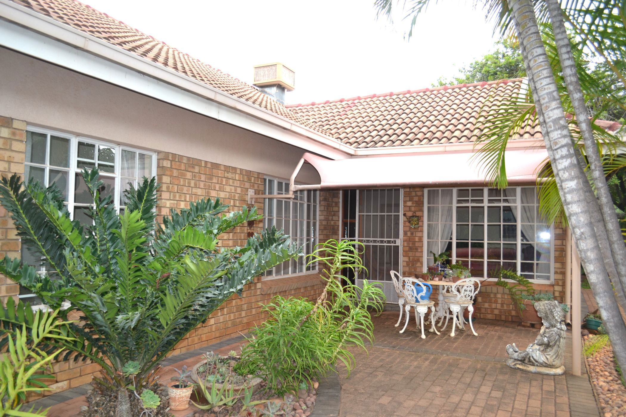 House for sale in Mookgopong (Naboomspruit) - 1MDM1725170
