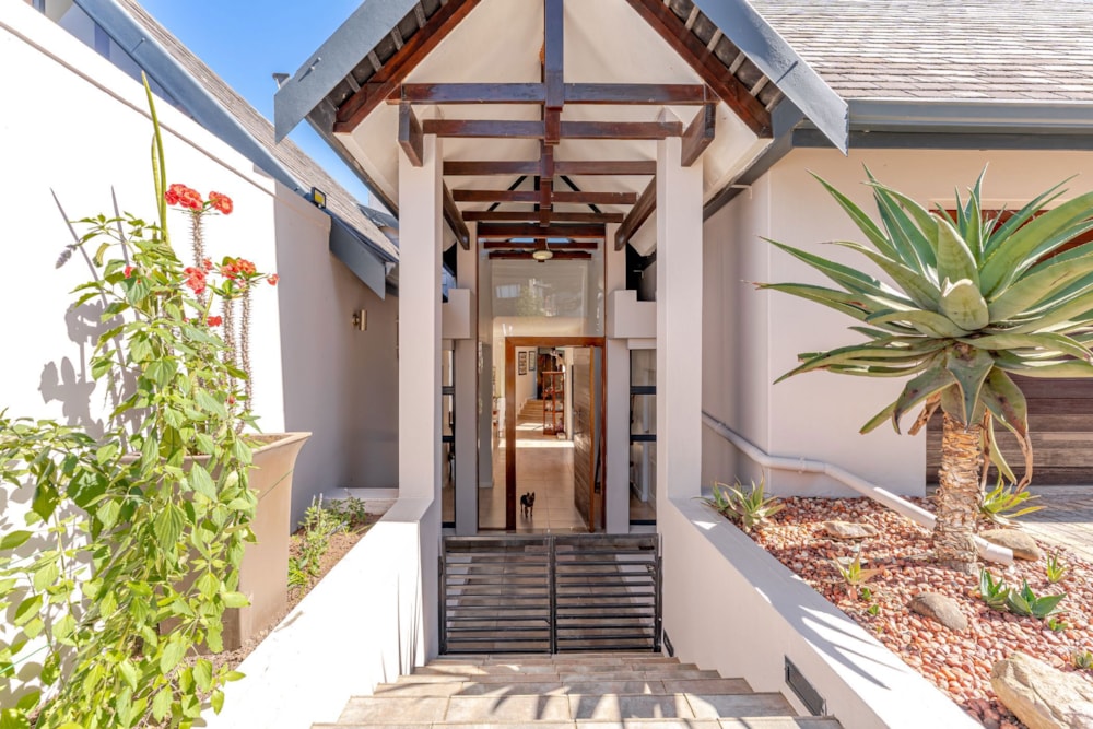 Golf estate house for sale in Cotswold Downs Estate - 1KF1723660 Golf estate house for sale in Cotswold Downs Estate - 1KF1723660