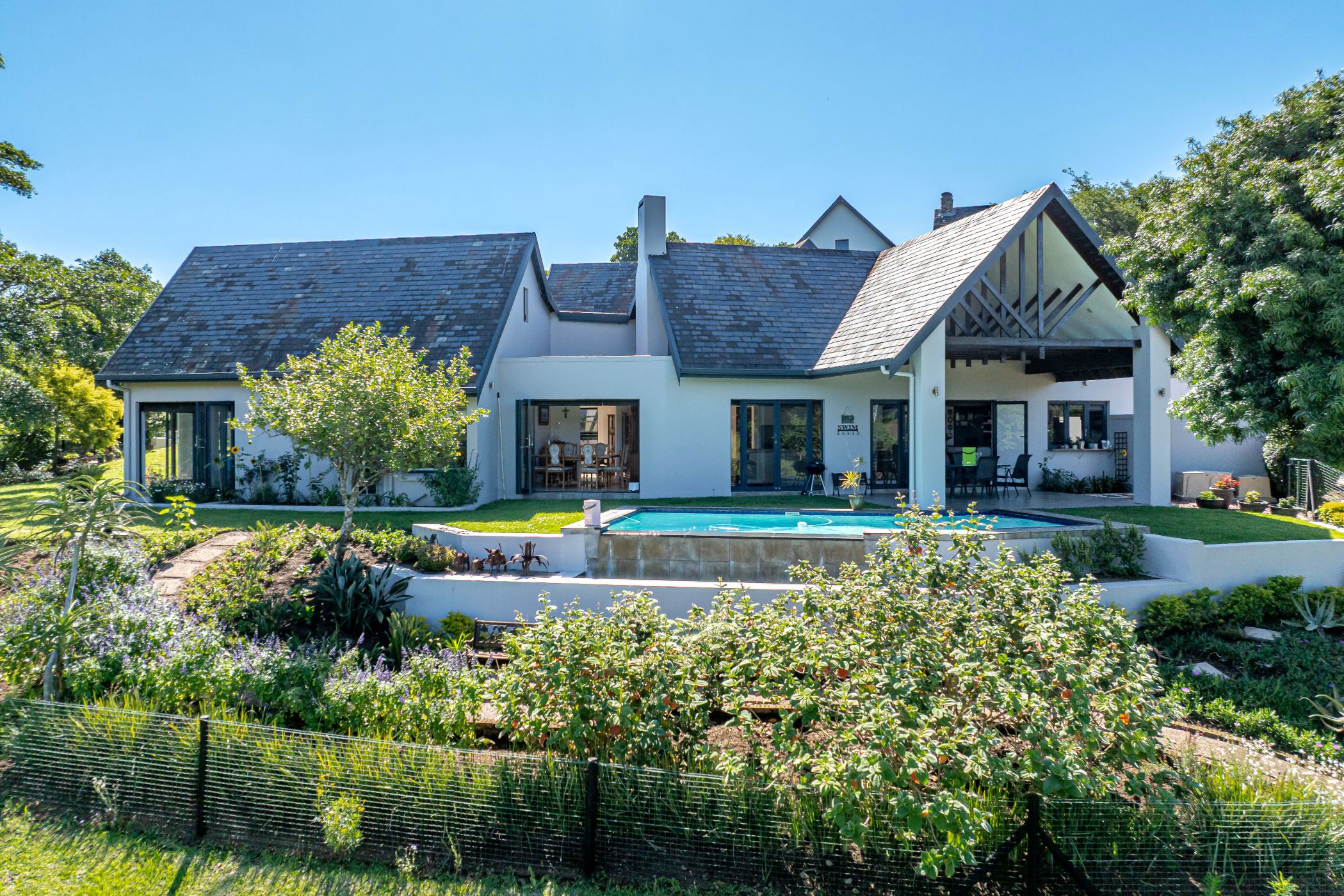 Golf estate house for sale in Cotswold Downs Estate - 1KF1723660