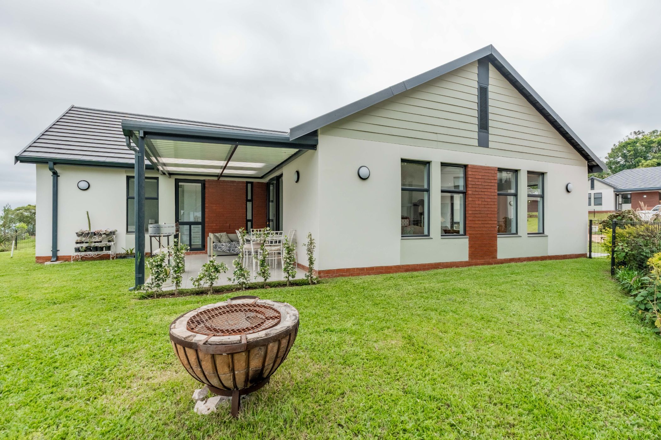 Townhouse for sale in Kloof - 1KF1723360