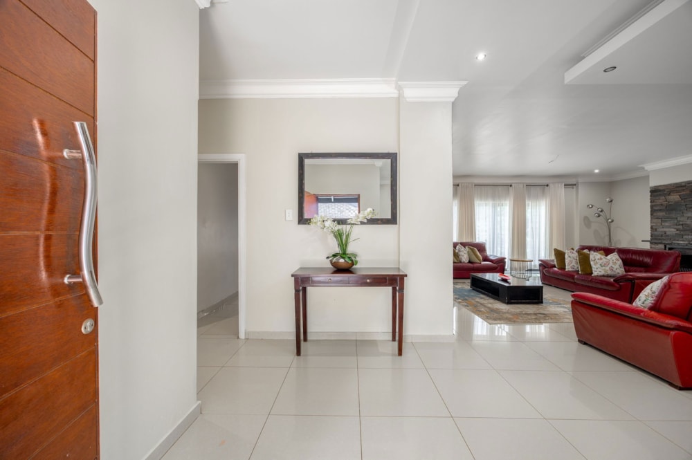 House for sale in Uvongo - 1PSH1724058 House for sale in Uvongo - 1PSH1724058