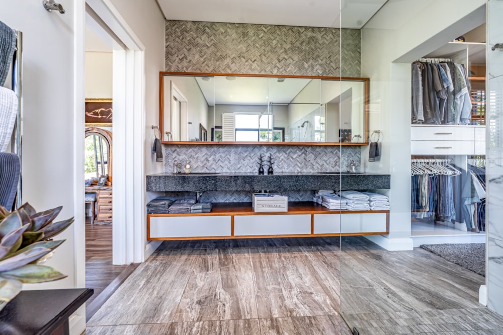 Golf estate house for sale in Cotswold Downs Estate - 1KF1723568