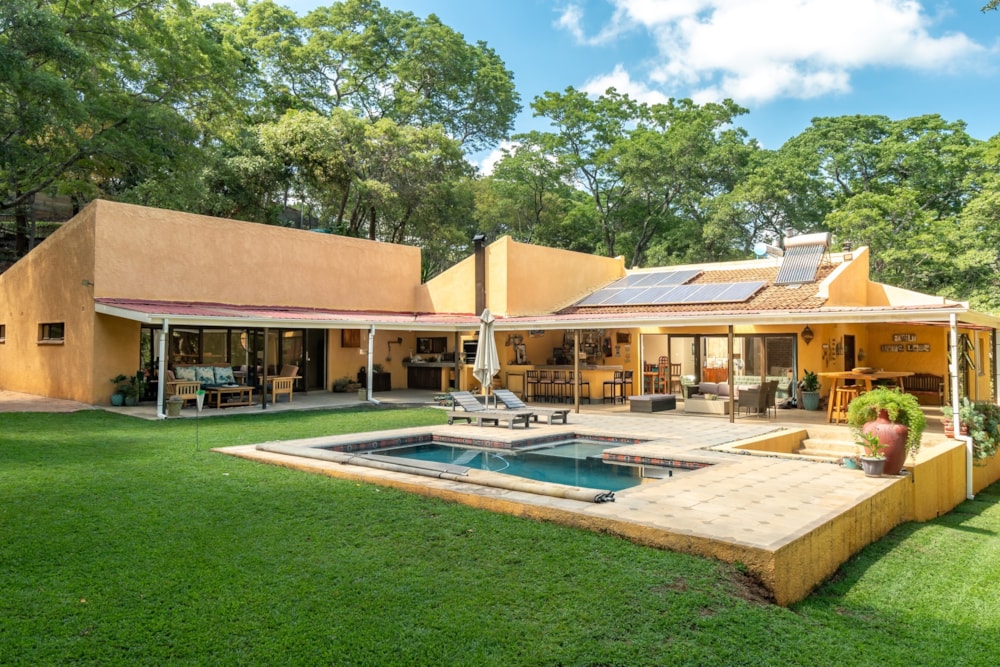 House for sale in Glen Lorne, Zimbabwe - 3ZB1723629 House for sale in Glen Lorne, Zimbabwe - 3ZB1723629