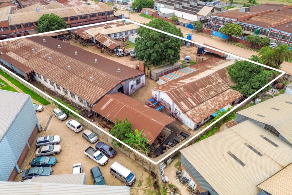 Commercial industrial property for sale in Ardbennie, Zimbabwe - 3ZB1723699 Commercial industrial property for sale in Ardbennie, Zimbabwe - 3ZB1723699
