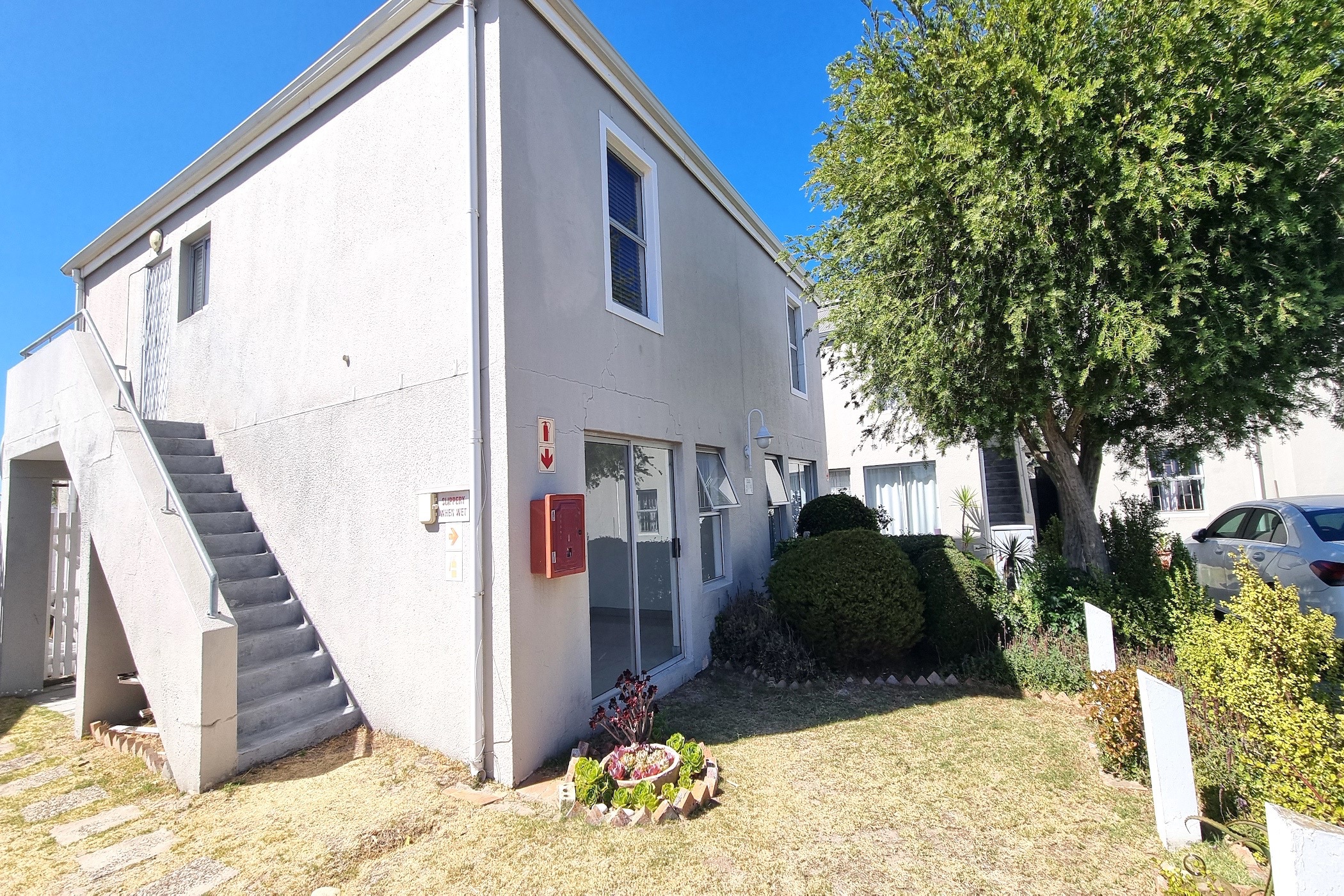 Apartment to rent in West Beach, Blouberg - 1TV1723980