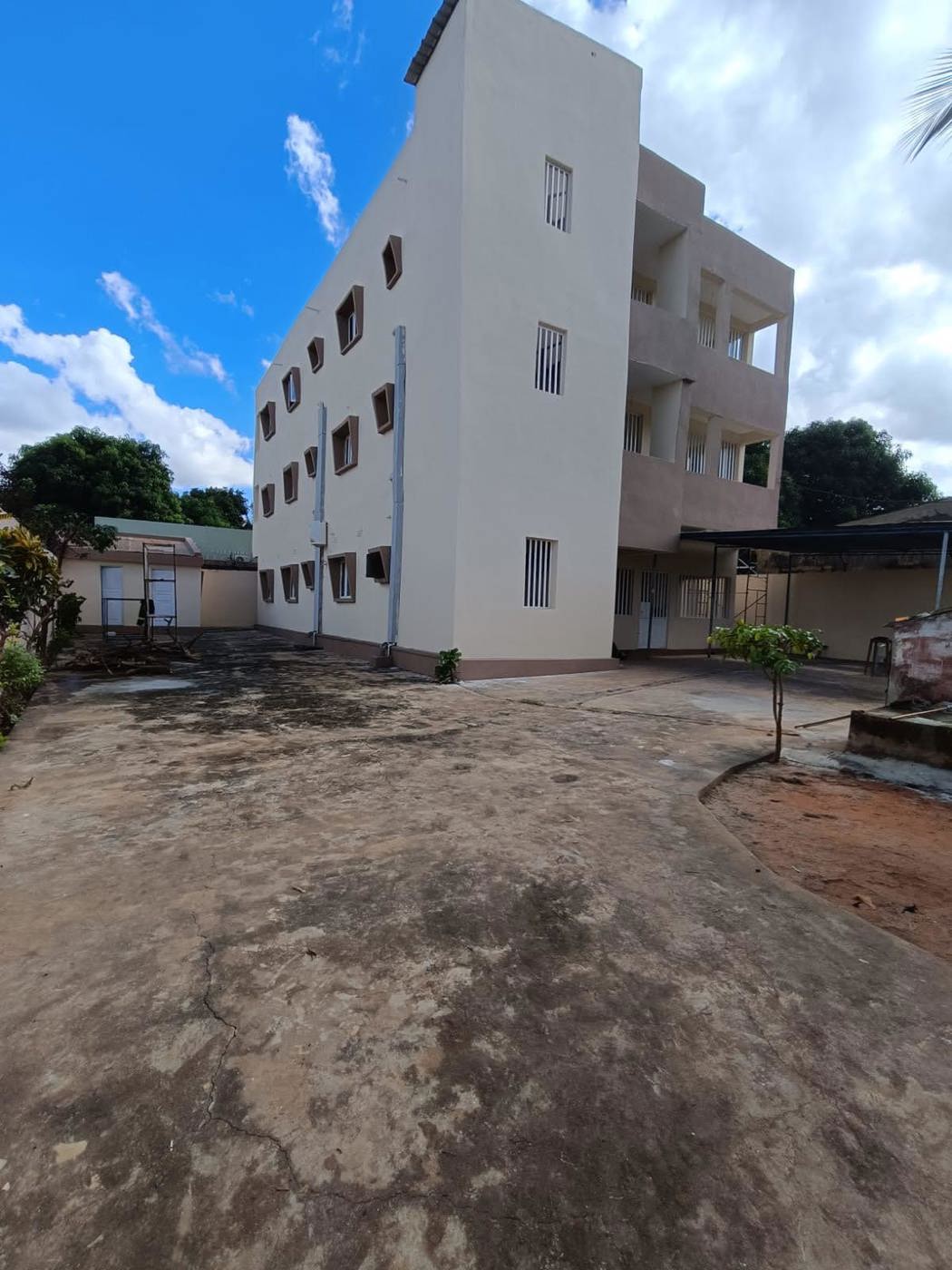 Commercial flats for sale in Nampula, Nampula, Mozambique - 3MQ1723737